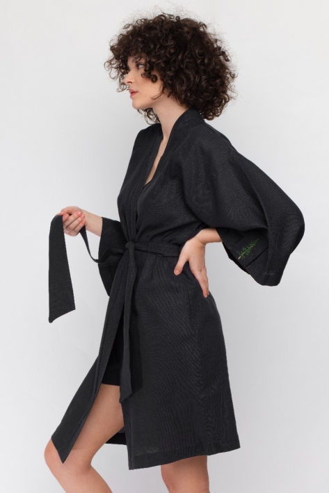 Kimono Dalal